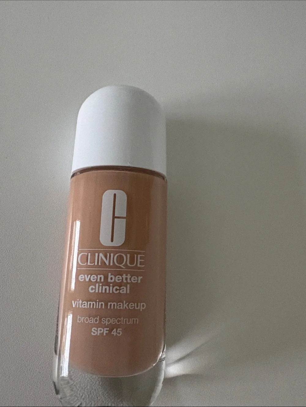 Clinique Even Better Clinical Vitamin Makeup - Light/Medium Cool 2